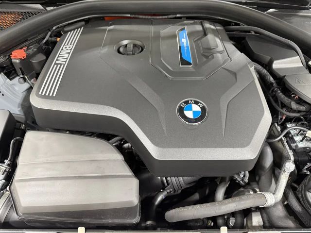 BMW 330 330e M-Sport Touring