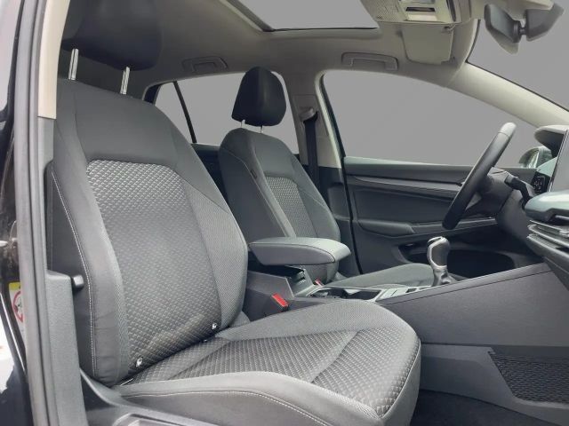 Volkswagen Golf 8 Lim. Active TDI Navi Pano HuD StdHz LED