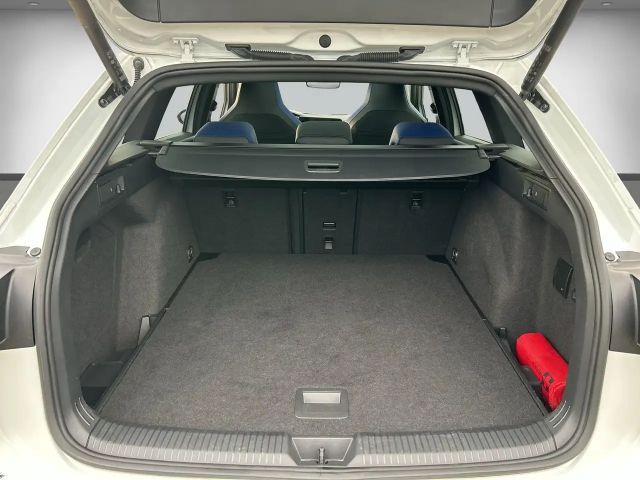 Volkswagen Golf 2.0 TSI IQ.Drive Variant