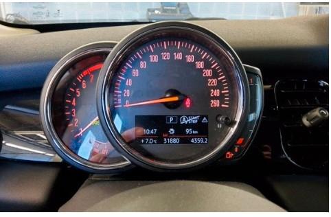 MINI Cooper Essential