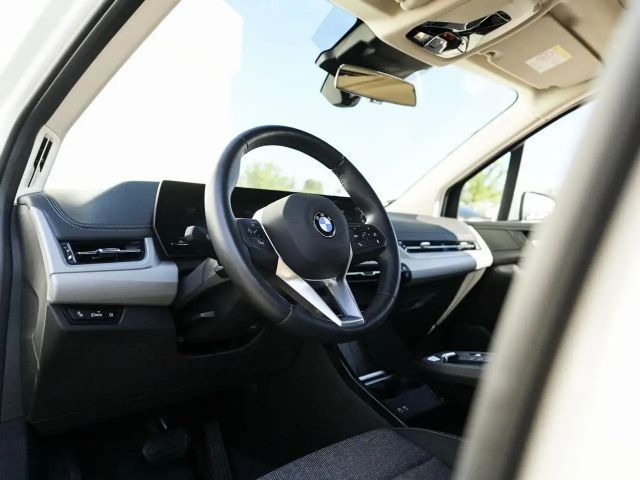 BMW 220 220i Active Tourer