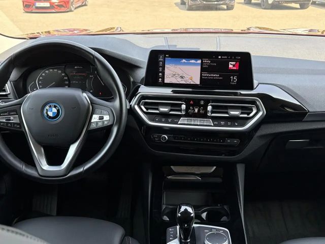 BMW X3 0e Sports.SurView Live-Navi HiFi DAB Park+