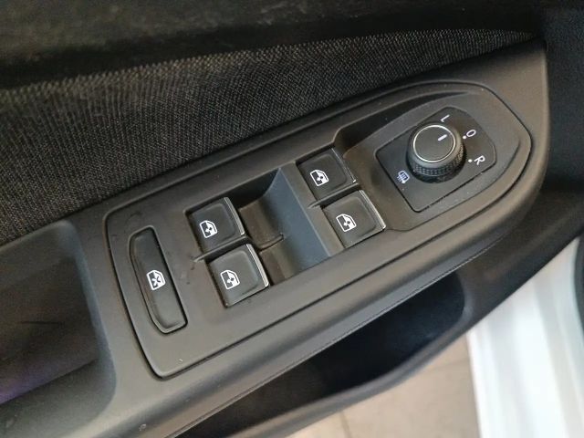 Volkswagen Golf 1.0 TSI Golf VIII Life Variant