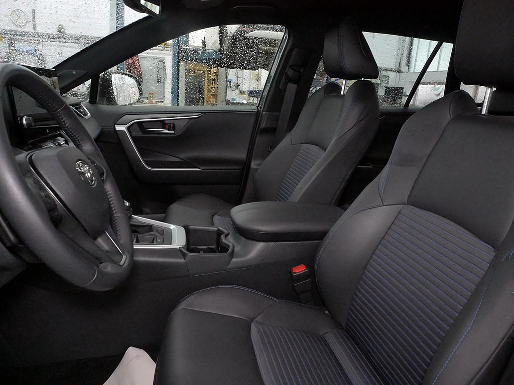 Toyota RAV4 Hybride Style