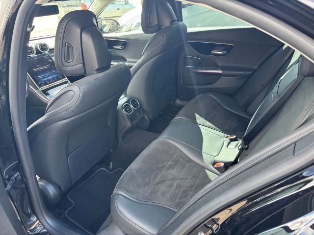 Mercedes-Benz C 180 AMG Line Sedan