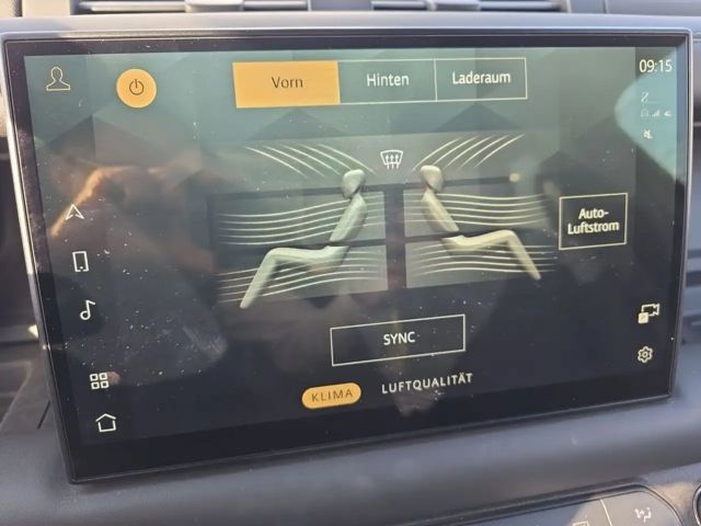 Land Rover Defender 110