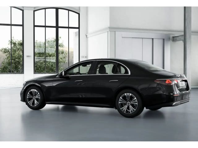 Mercedes-Benz E 220 4MATIC E 220 d Sedan