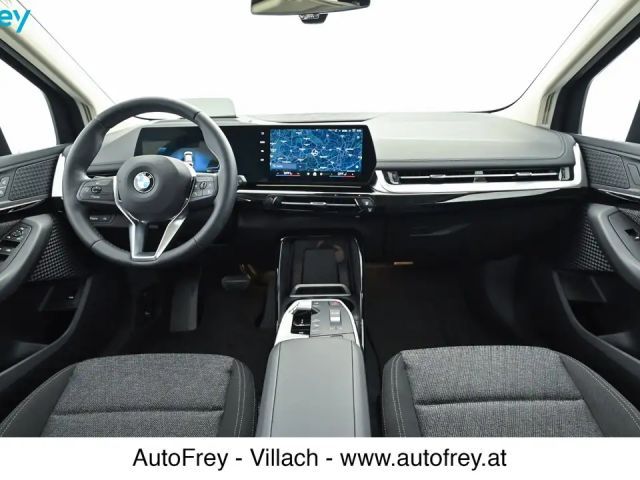 BMW 218 218d Active Tourer Sedan