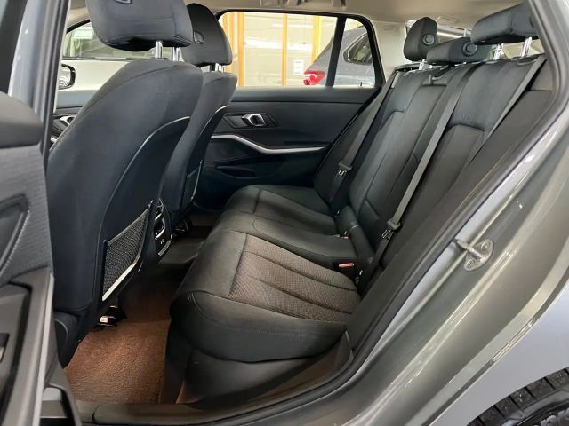 BMW 318 318d Touring