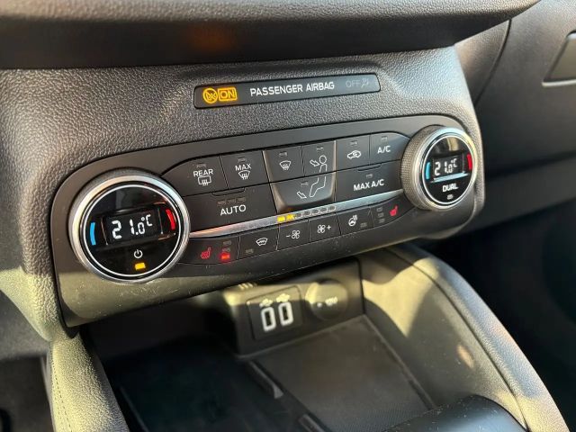 Ford Kuga Plug in Hybrid Titanium