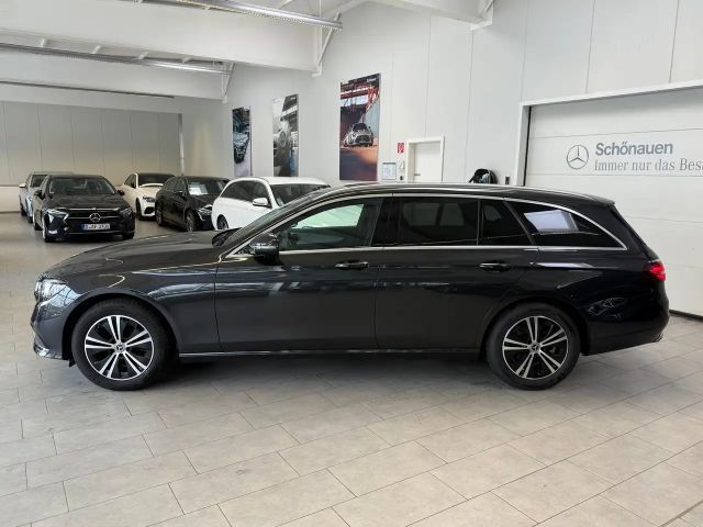 Mercedes-Benz E 200 E 200 d Estate