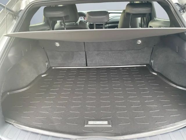 Lexus UX 250h Style Edition