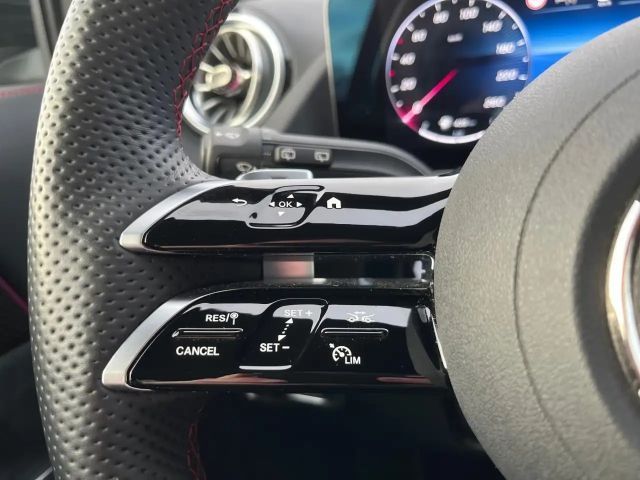 Mercedes-Benz GLA 200 AMG Line GLA 200 d