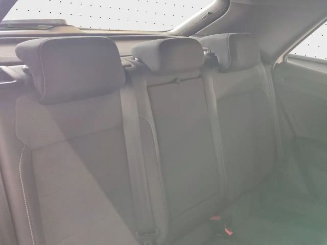 Volkswagen T-Roc 1.5 TSI DSG R-Line