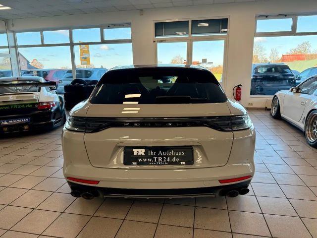 Porsche Panamera GTS Sport Turismo