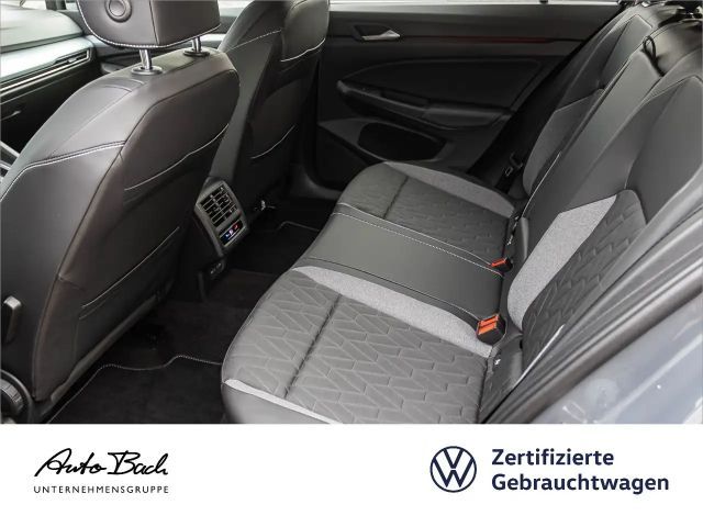 Volkswagen Golf 1.5 eTSI DSG Variant