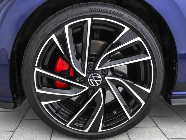 Volkswagen Golf DSG GTI Style