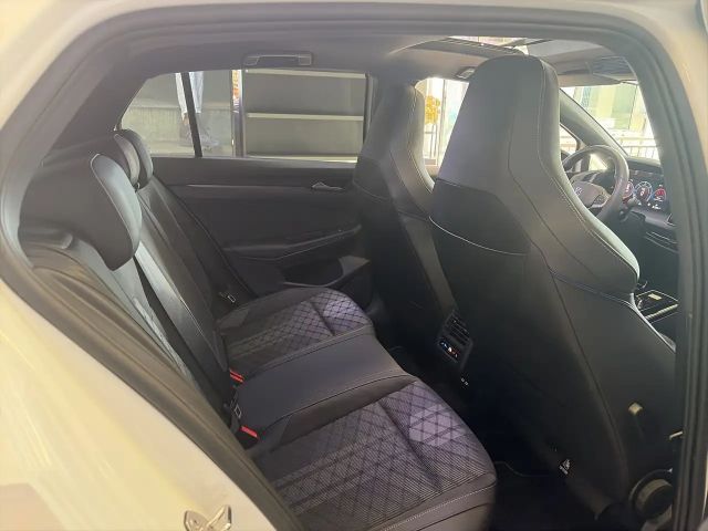 Volkswagen Golf 2.0 TDI DSG