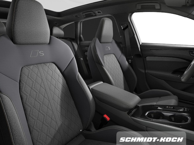 Audi A6 Avant Quattro S-Tronic