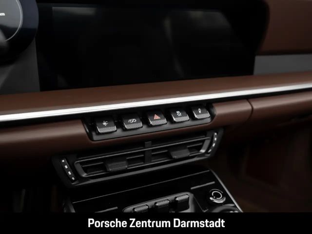 Porsche 992 4 Coupé GTS Targa