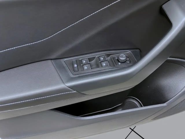 Volkswagen T-Roc 1.5 TSI DSG R-Line