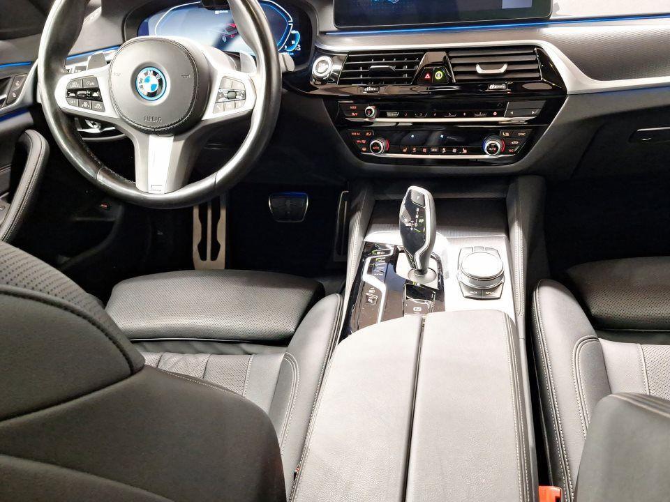 BMW 545 545e Sedan xDrive