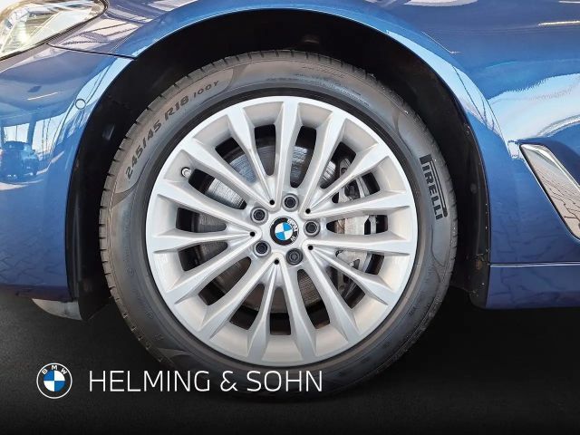 BMW 530 530d Luxury Line Touring xDrive