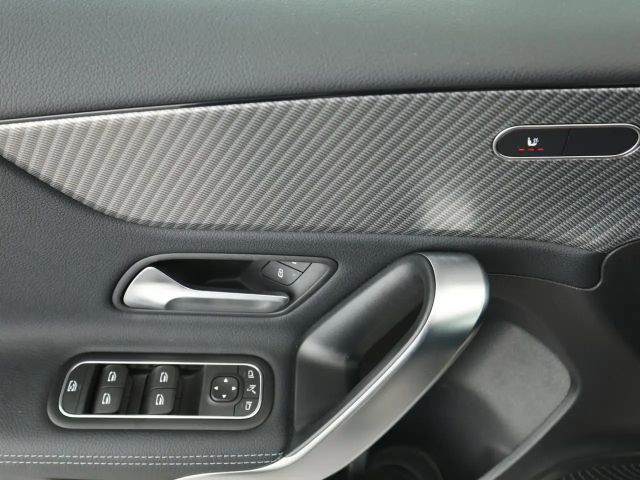 Mercedes-Benz A 200 Progressive