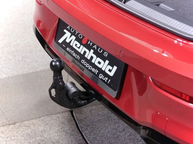 Volkswagen Golf 1.5 TSI R-Line Style