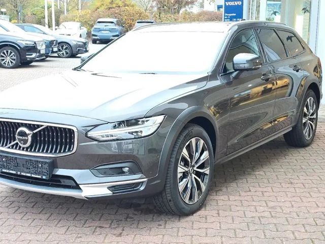 Volvo V90 Cross Country AWD Plus