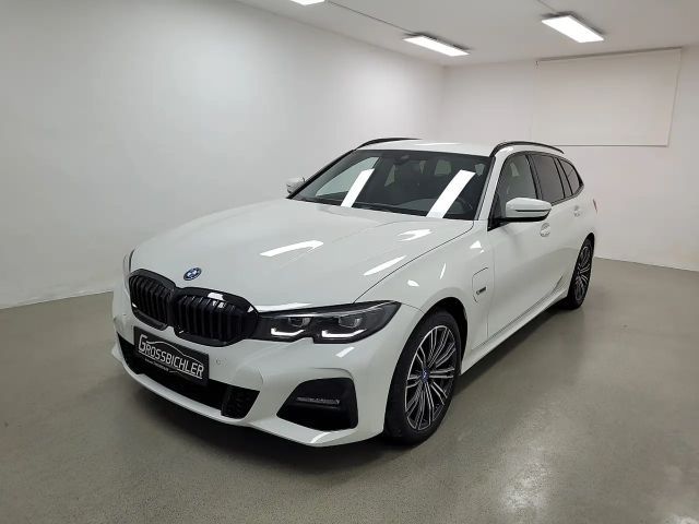 BMW 320 320e Touring xDrive