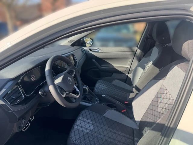 Volkswagen Taigo 1.5 TSI DSG R-Line