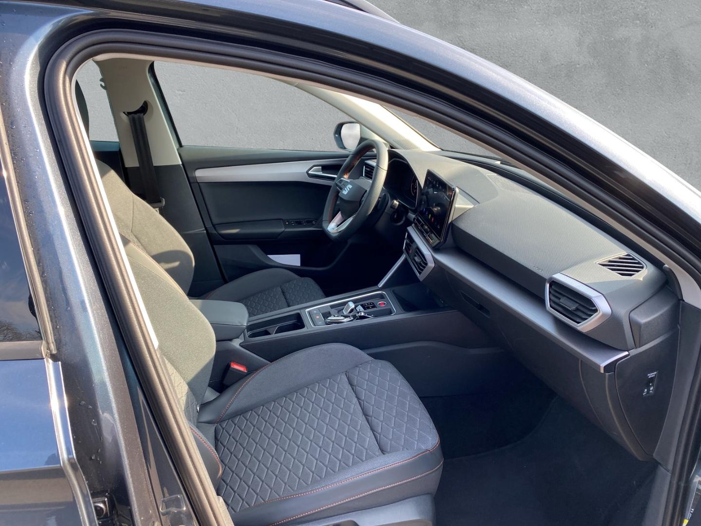 Seat Leon 2.0 TDI FR-lijn Sportstourer