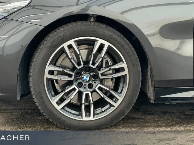 BMW 540 540d M-Sport Touring xDrive