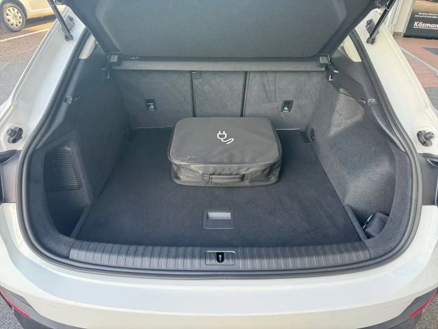 Audi Q3 45TFSIe AHK PDC