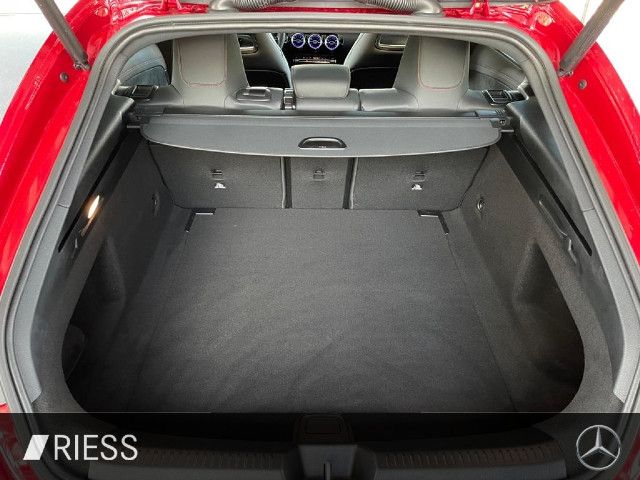 Mercedes-Benz CLA 200 AMG Line Shooting Brake