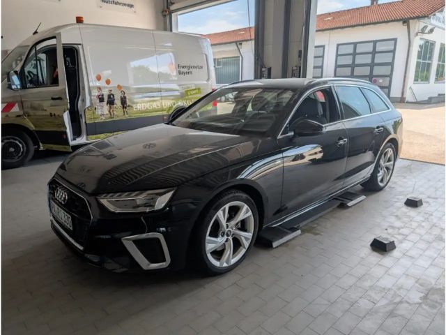 Audi A4 2.0 TFSI S-Line