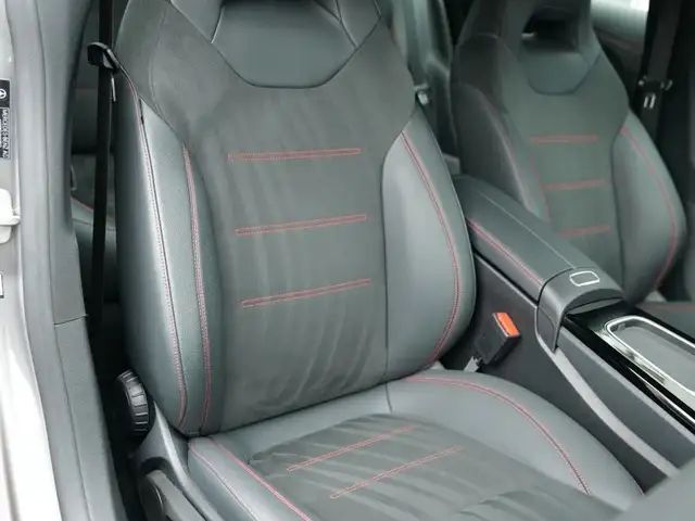 Mercedes-Benz CLA 200 AMG Line CLA 200 d Coupé