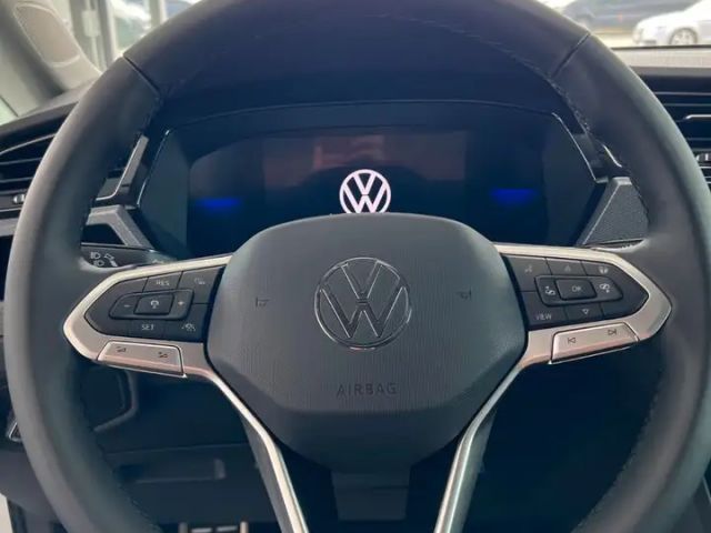 Volkswagen Touran IQ.Drive R-Line