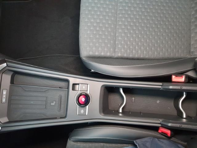 Volkswagen T-Roc 1.5 eTSI DSG R-Line