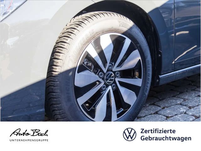 Volkswagen Golf 1.0 TSI Golf VIII