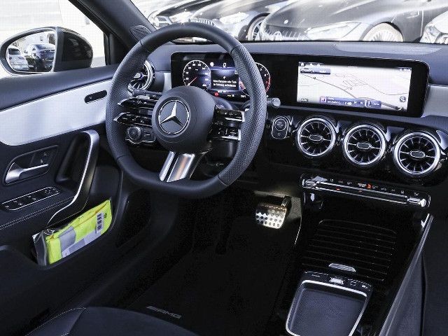 Mercedes-Benz A 220 4MATIC