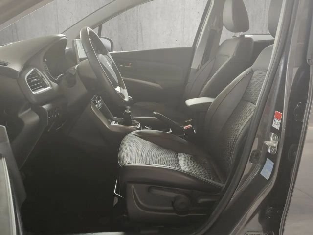 Suzuki S-Cross Hybrid