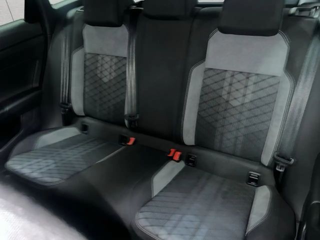 Volkswagen Taigo 1.0 TSI DSG R-Line