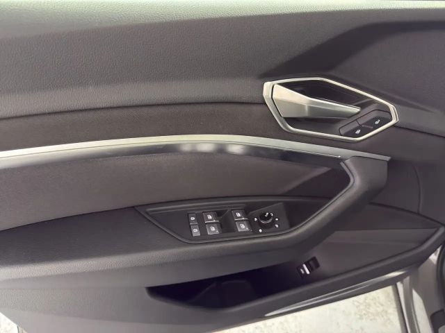 Audi Q8 e-tron 50 Business Quattro