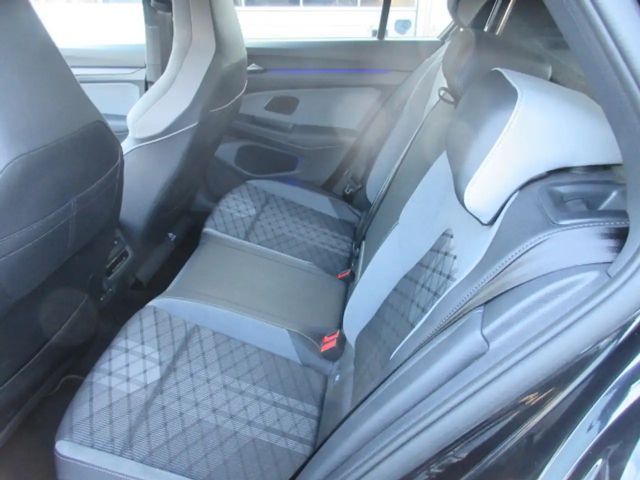 Volkswagen Golf 2.0 TSI DSG IQ.Drive R-Line