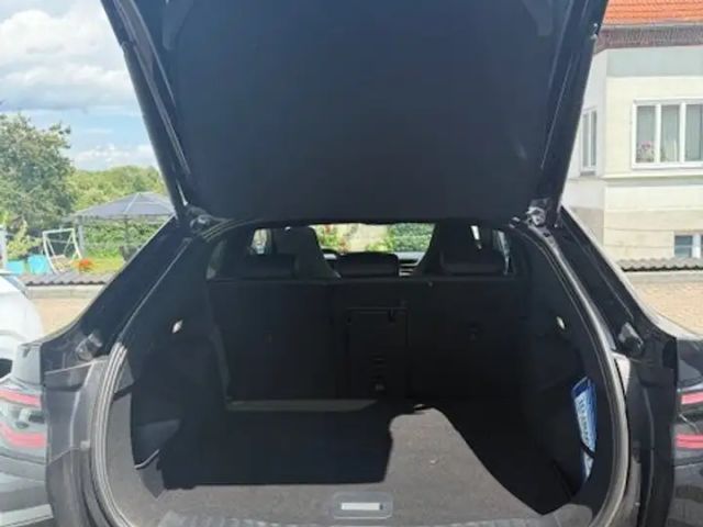 Ford Capri Premium RWD