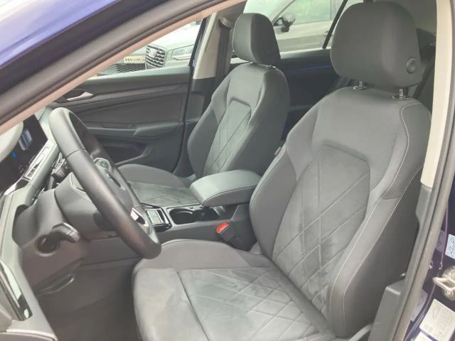 Volkswagen Golf 1.5 TSI Plus Style