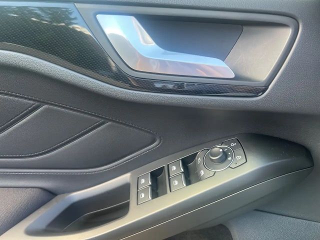 Ford Focus ST Line Wagon