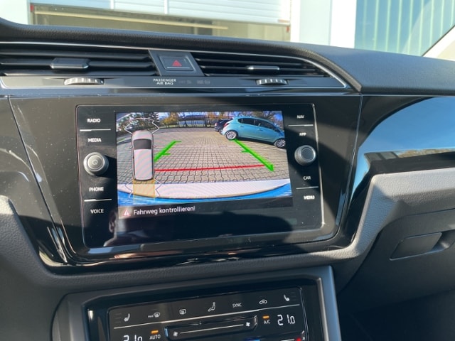 Volkswagen Touran 1.5 TSI DSG R-Line